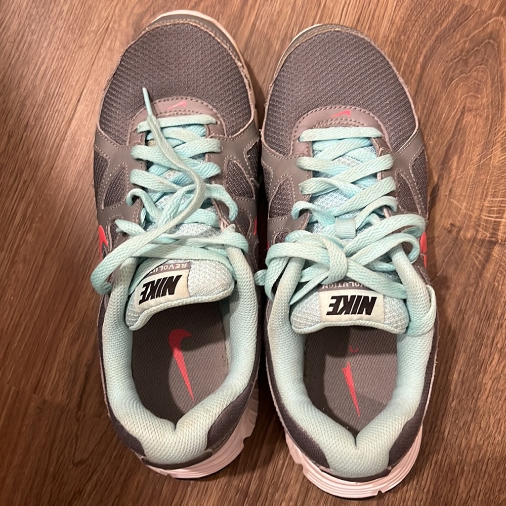 LAST CALL🔥Nike Women's Running Shoe Revolution - Picture 11 of 11